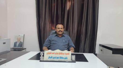 وكيل محافظة لحج لشؤون القبائل يعزي مدير عام الواجبات الزكوية بالمحافظة بوفاة شقيقه