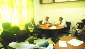 ” الغذاء العالمي ” يناقش في عدن قضية الدقيق الفاسد المرسل لمديريات لحج