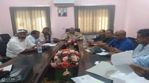 محافظ لحج  يترأس اجتماعا للهيئة الإدارية لصندوق النظافة والتحسين بالمحافظة