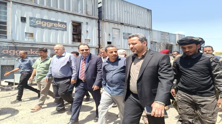 محافظ لحج ” الحالمي ” يلتقي وزير الكهرباء ويقر حزمة إجراءات عاجلة لتحسين الخدمة واستقرارها قبل فصل الصيف