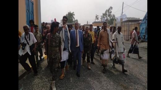 محافظ لحج اللواء تركي، يفتتح السوق المركزي العام بمديرية تبن ..