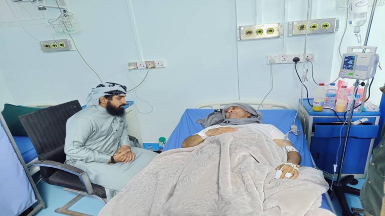 مدير شرطة الفيوش م/ تبن يزور مدير عام مديرية تبن للاطمئنان على صحته