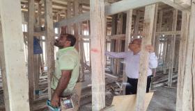 المهندس هود بغازي يتفقد الأعمال الإنشائية بالدور الثاني لإنهاء أزمة ضيق مبنى المديرية