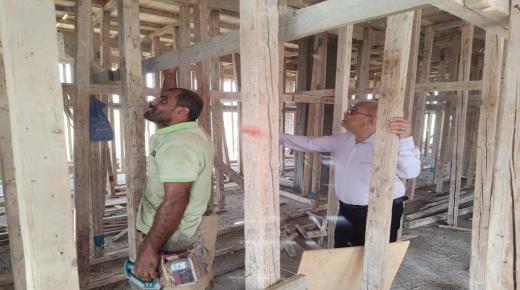 المهندس هود بغازي يتفقد الأعمال الإنشائية بالدور الثاني لإنهاء أزمة ضيق مبنى المديرية