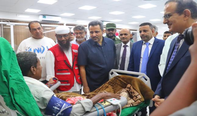 تدشين مركز الغسيل الكلوي بمستشفى ابن خلدون في لحج بدعم وتمويل من الهلال الأحمر القطري