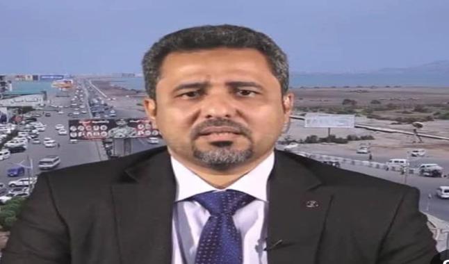 محافظ لحج يوجه بتوزيع المهام والرفع من مستوى الخدمات وتشكيل خلية طوارئ إنسانية لمواجهة التطورات بالمحافظة