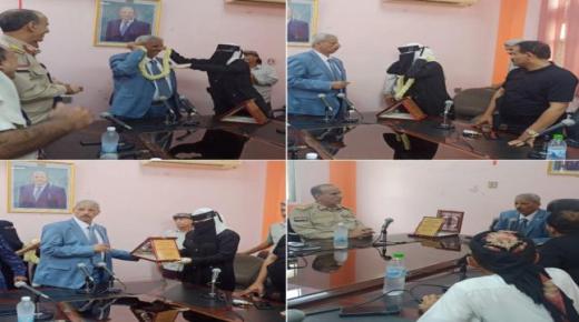 السلطة المحلية بمحافظة لحج تكرم الطيارة الحربية رحمة الحوشبي