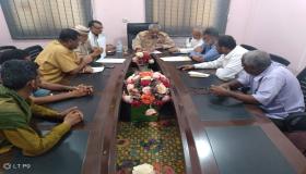 محافظ لحج يناقش تقرير لجنة تقييم مستشفى ابن خلدون العام .