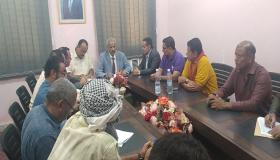 *محافظ لحج يناقش مع لجنة وزارية للشباب والرياضة أوضاع رياضة المحافظة وتأهيل ملعب معاوية