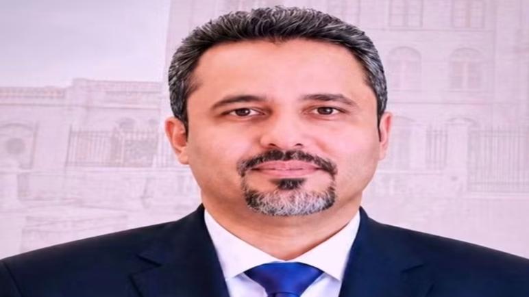 محافظ لحج يوجه مدراء عموم الحوطة وتبن التحرك العاجل لشفط مياه السيول ومعالجة أضرار الأمطار في المديريتين …